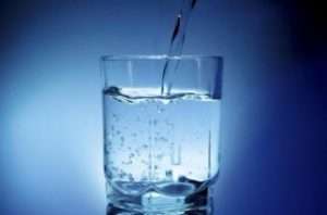 beneficis de beure aigua de mar